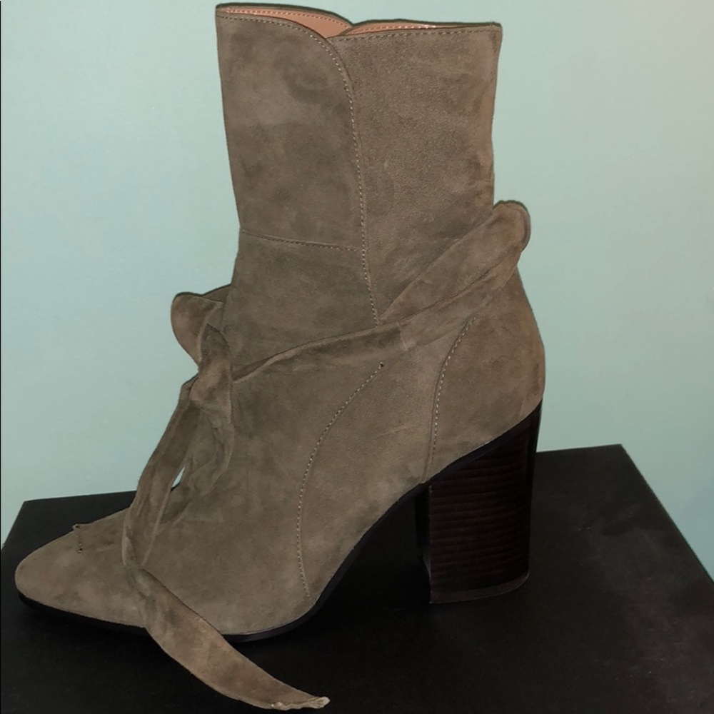 Banana Republic Canton Booties